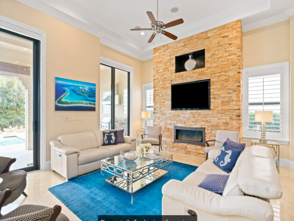 Luxurious 4-Bedroom Vacation Rental Near Disney - Private Pool